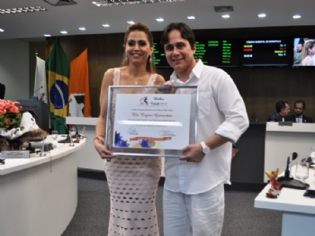 Superintendente Geral do Hospital São João de Deus recebe Comenda "Mulher Cidadã" - 